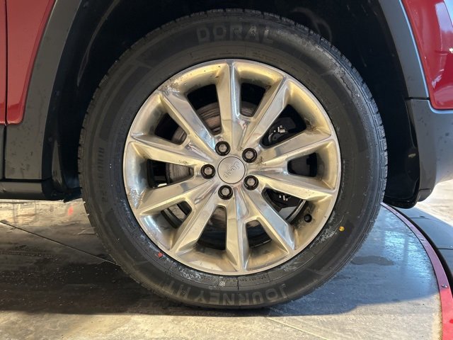 Used 2017 Jeep Cherokee Limited image 21