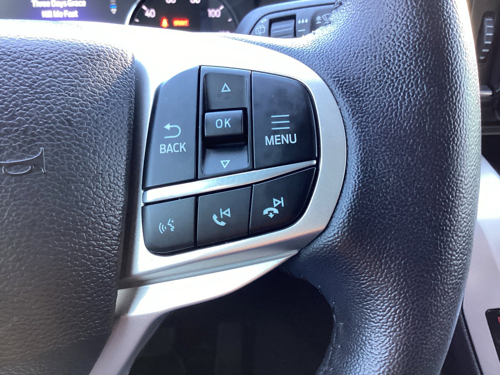 Used 2023 Ford Explorer XLT w/ Equipment Group 202A image 20