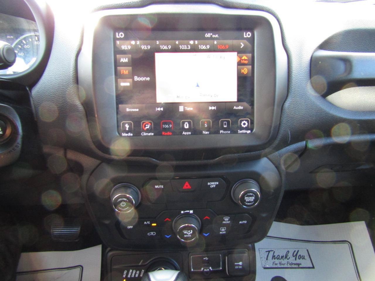 Used 2018 Jeep Renegade Trailhawk w/ UConnect 8.4 Nav Group AWD/4WD image 12