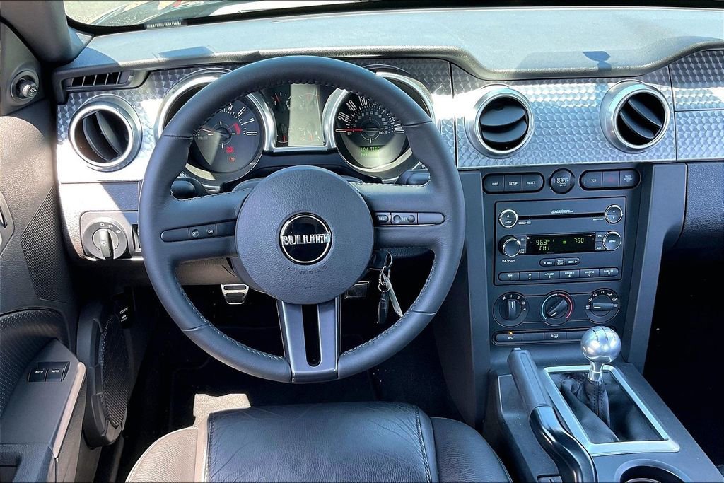 Used 2009 Ford Mustang GT RWD image 4