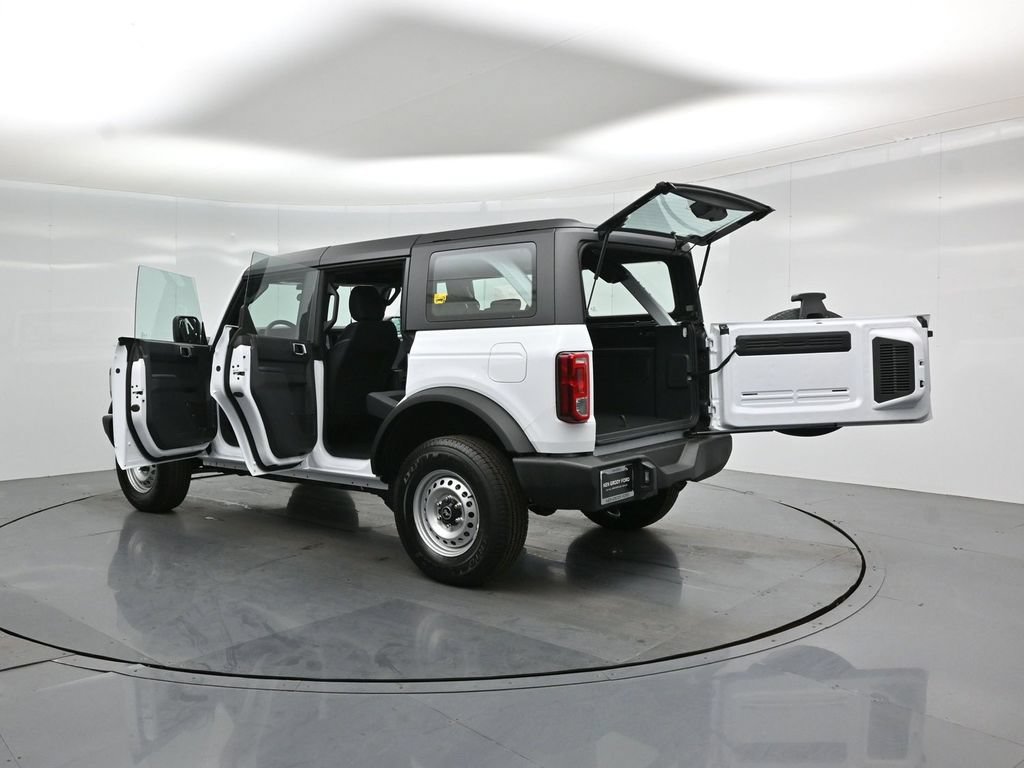 New 2026 Ford Bronco 4-Door AWD/4WD image 32