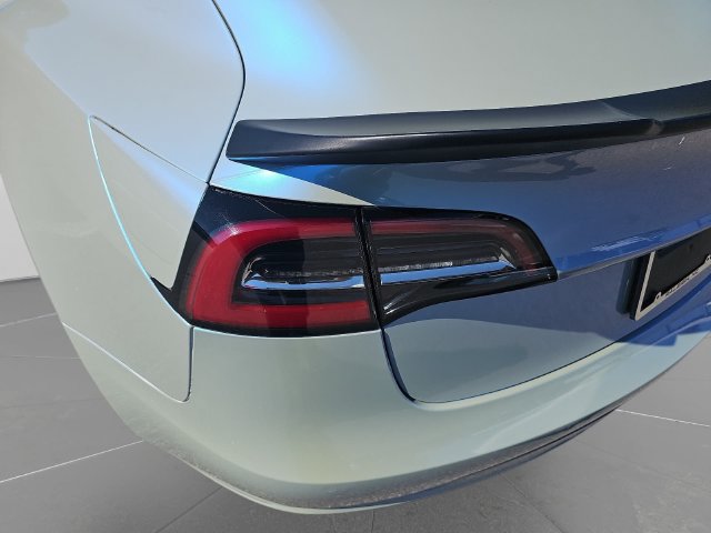 Used 2022 Tesla Model 3 Long Range AWD/4WD image 35