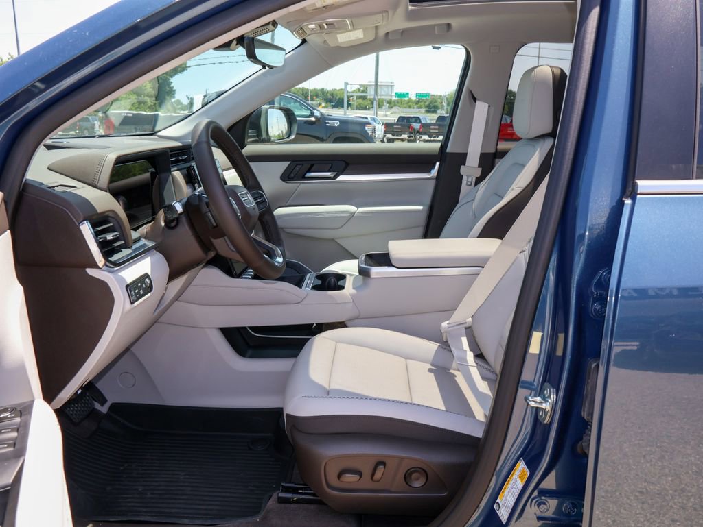 New 2026 GMC Terrain Denali w/ LPO, Floor Liner Package AWD/4WD image 7