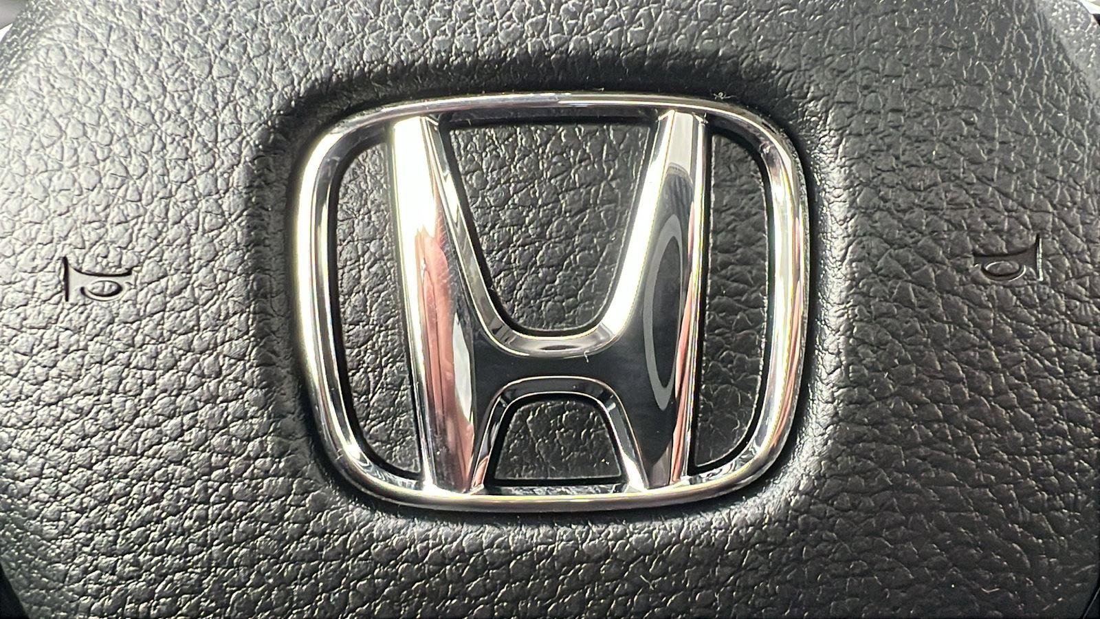 New 2025 Honda Pilot Touring image 33