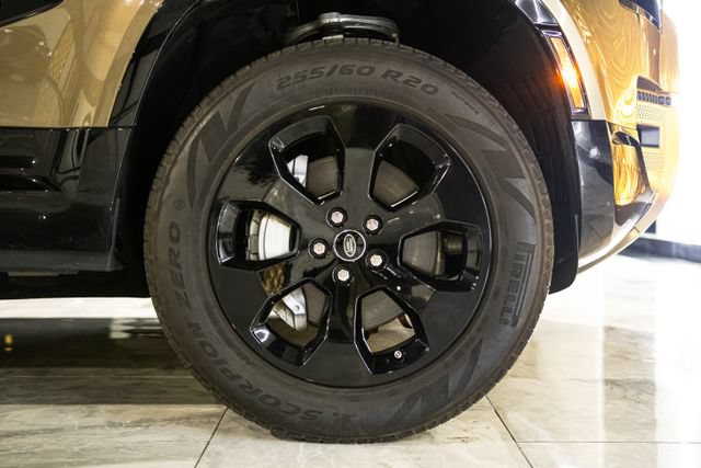 Used 2022 Land Rover Defender 110 X-Dynamic SE AWD/4WD image 32