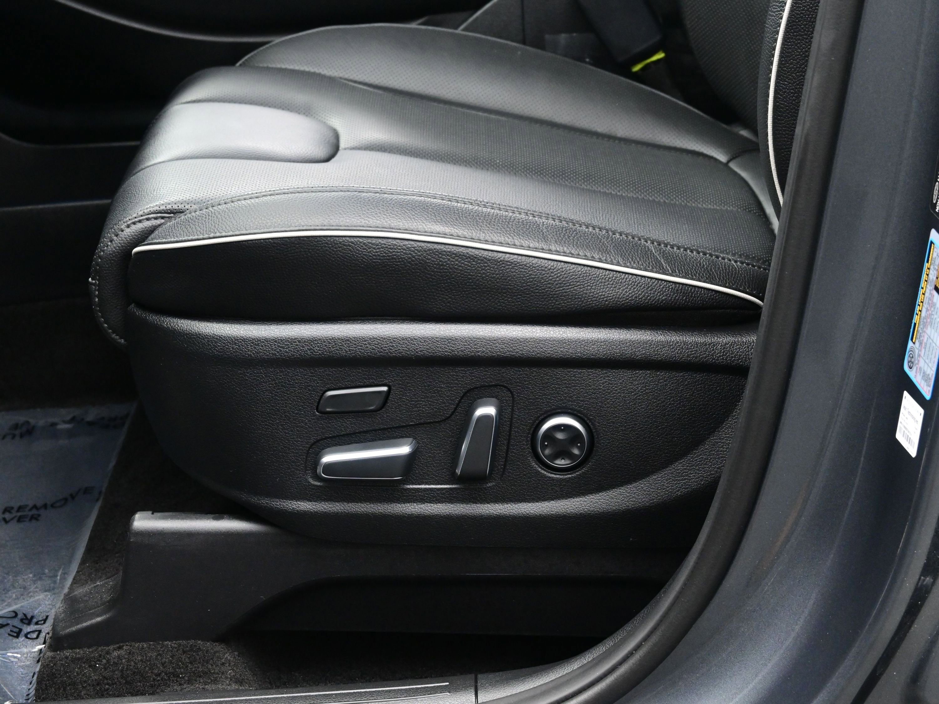 Used 2025 Hyundai Palisade Limited image 11