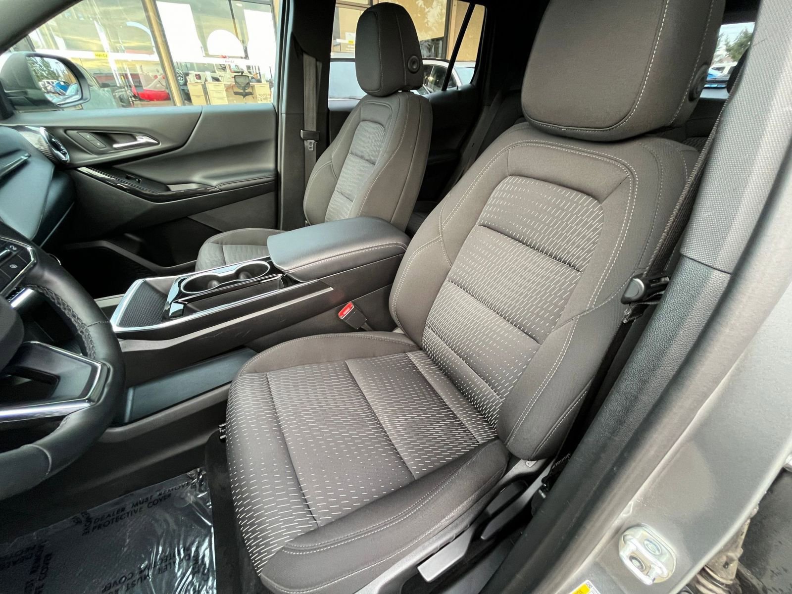 Used 2025 Chevrolet Equinox LT image 36