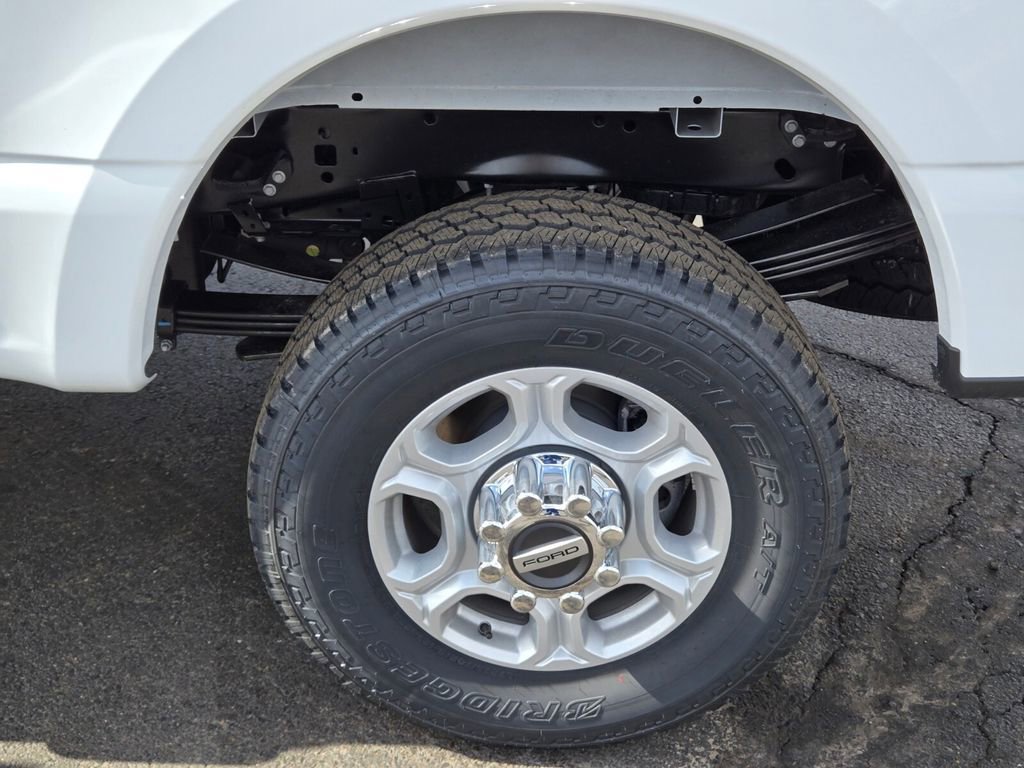 New 2026 Ford F350 XLT image 9