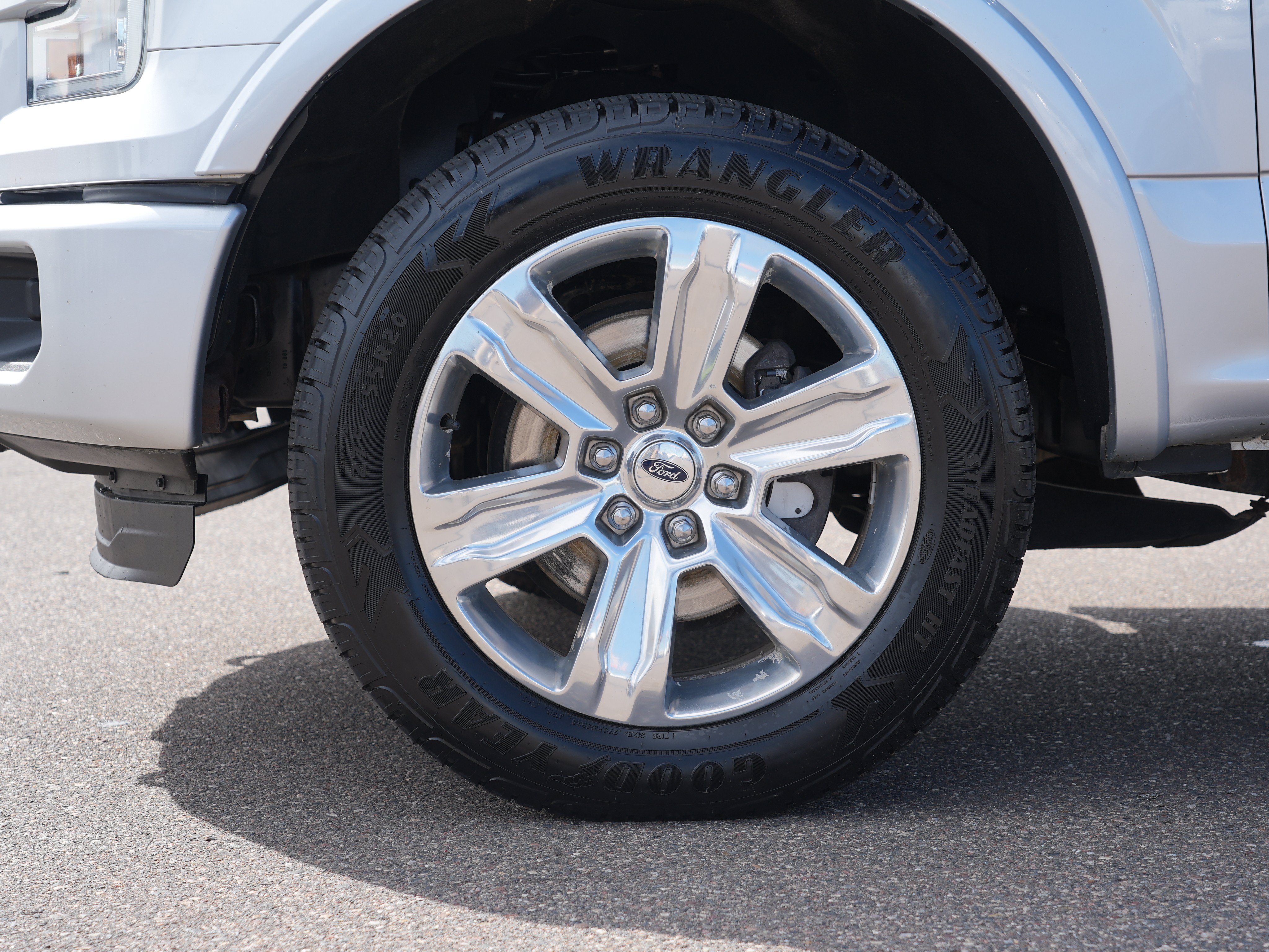 Used 2015 Ford F150 Platinum w/ Max Trailer Tow Package AWD/4WD image 10