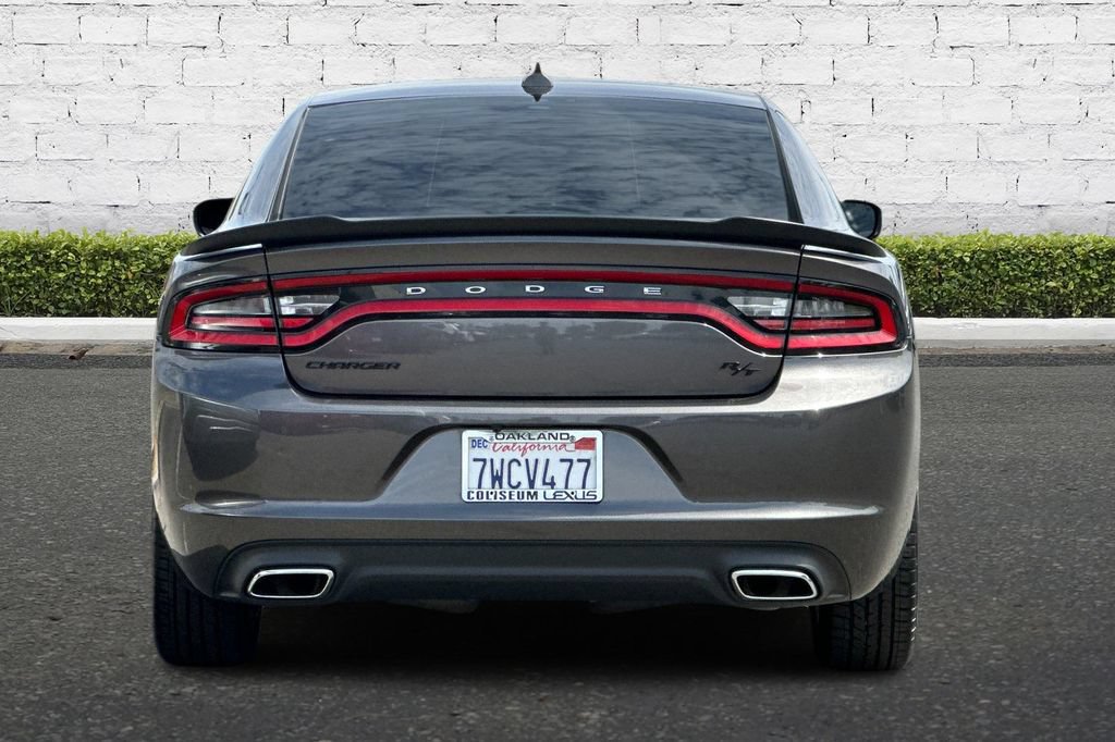 Used 2017 Dodge Charger R/T w/ Blacktop Package RWD image 5