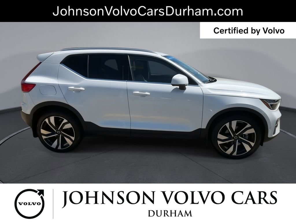 Certified 2023 Volvo XC40 B5 Plus w/ Driver Assist Package AWD/4WD image 10