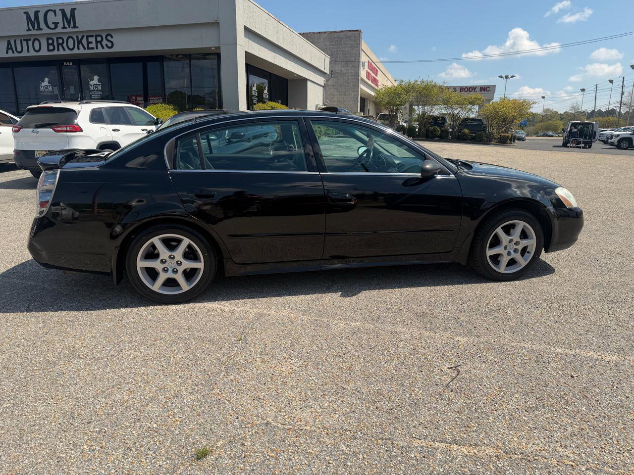 Used 2004 Nissan Altima 3.5 SE w/ Leather Sport Pkg image 19