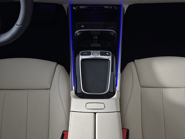 New 2026 Mercedes-Benz GLB 250 4MATIC image 23