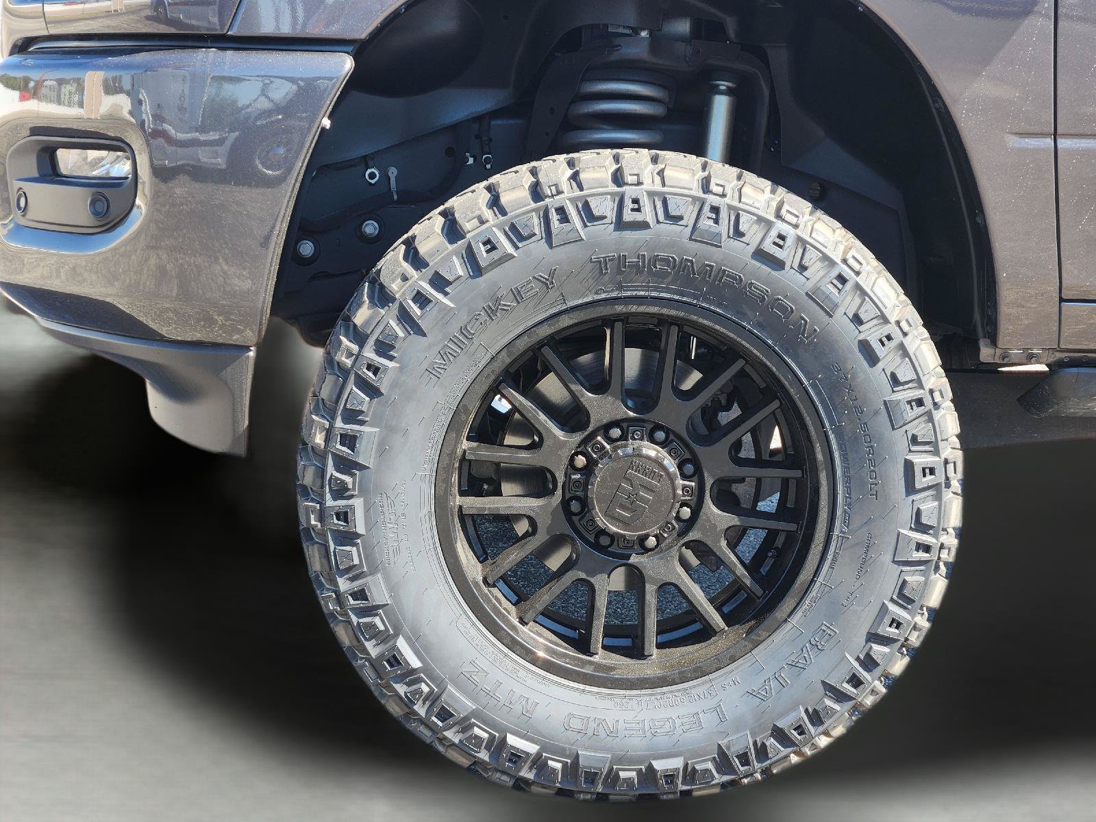 Used 2025 RAM 2500 Laramie AWD/4WD image 32