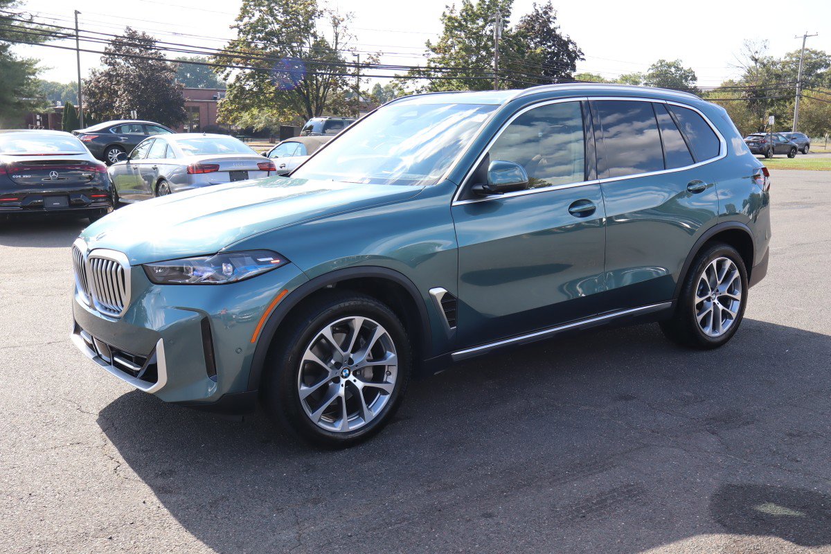 Used 2025 BMW X5 xDrive40i image 1
