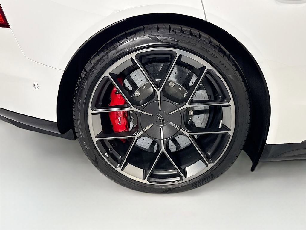 Certified 2025 Audi RS e-tron GT performance w/ Dynamic Plus Package AWD/4WD image 32