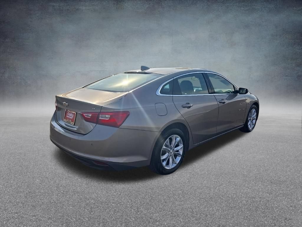 Used 2024 Chevrolet Malibu LT FWD image 3