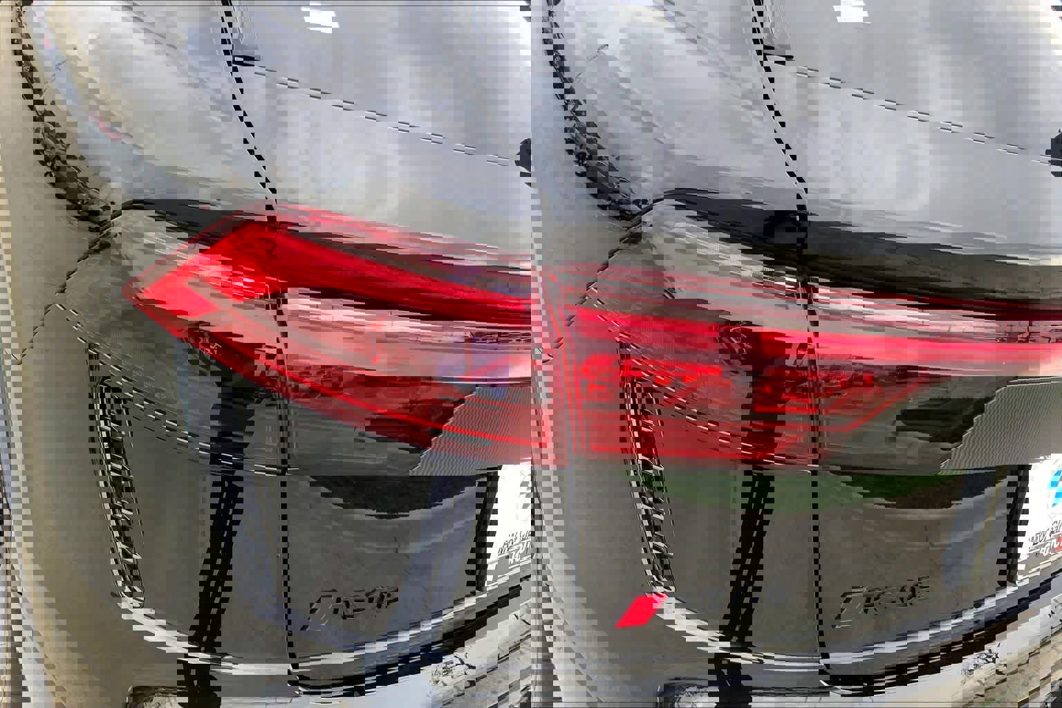 Used 2026 Audi RS Q8 performance image 28