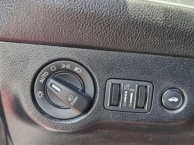 Used 2020 Dodge Challenger SXT w/ Blacktop Package RWD image 8