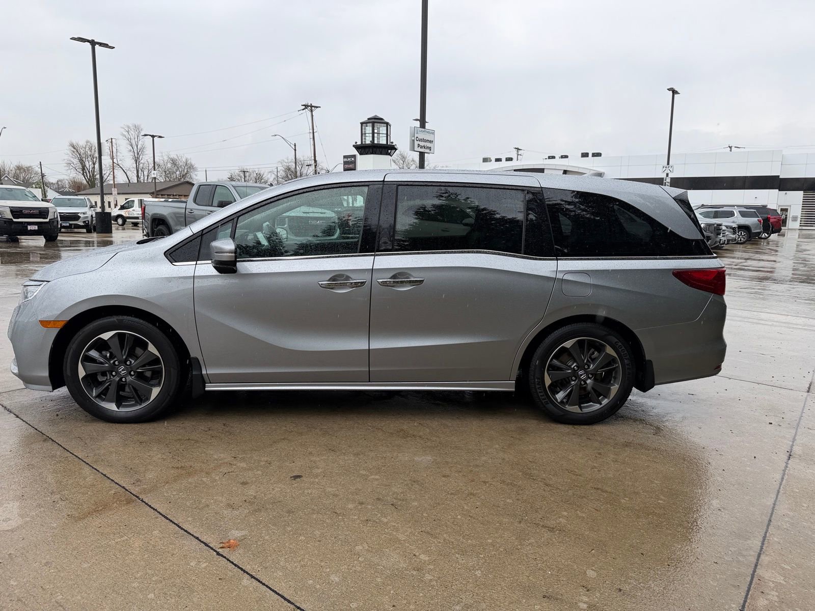 Used 2023 Honda Odyssey Elite image 8
