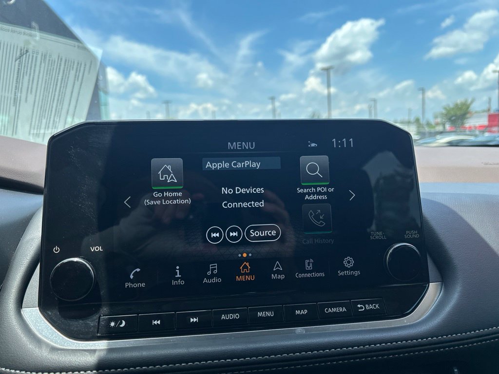 Used 2023 Nissan Rogue SL w/ SL Premium Package FWD image 11