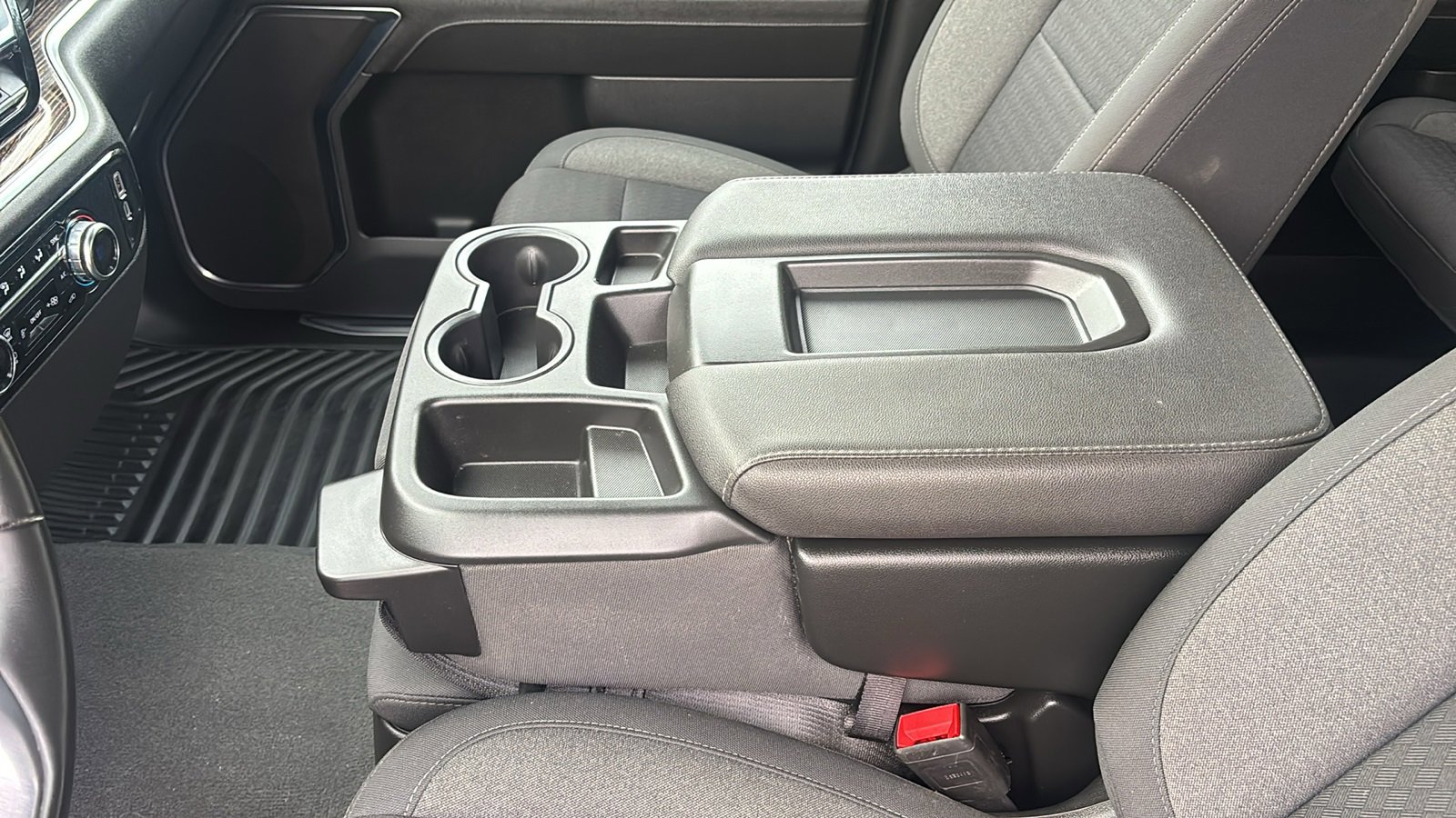 Used 2024 GMC Sierra 3500 SLE w/ SLE Convenience Package image 20