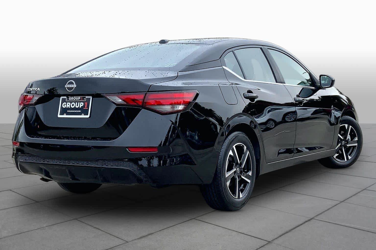 Used 2025 Nissan Sentra SV w/ All-Weather Package FWD image 12