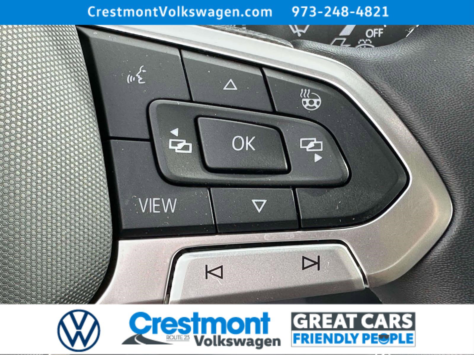 Certified 2022 Volkswagen Taos SE w/ Panoramic Sunroof Package image 20