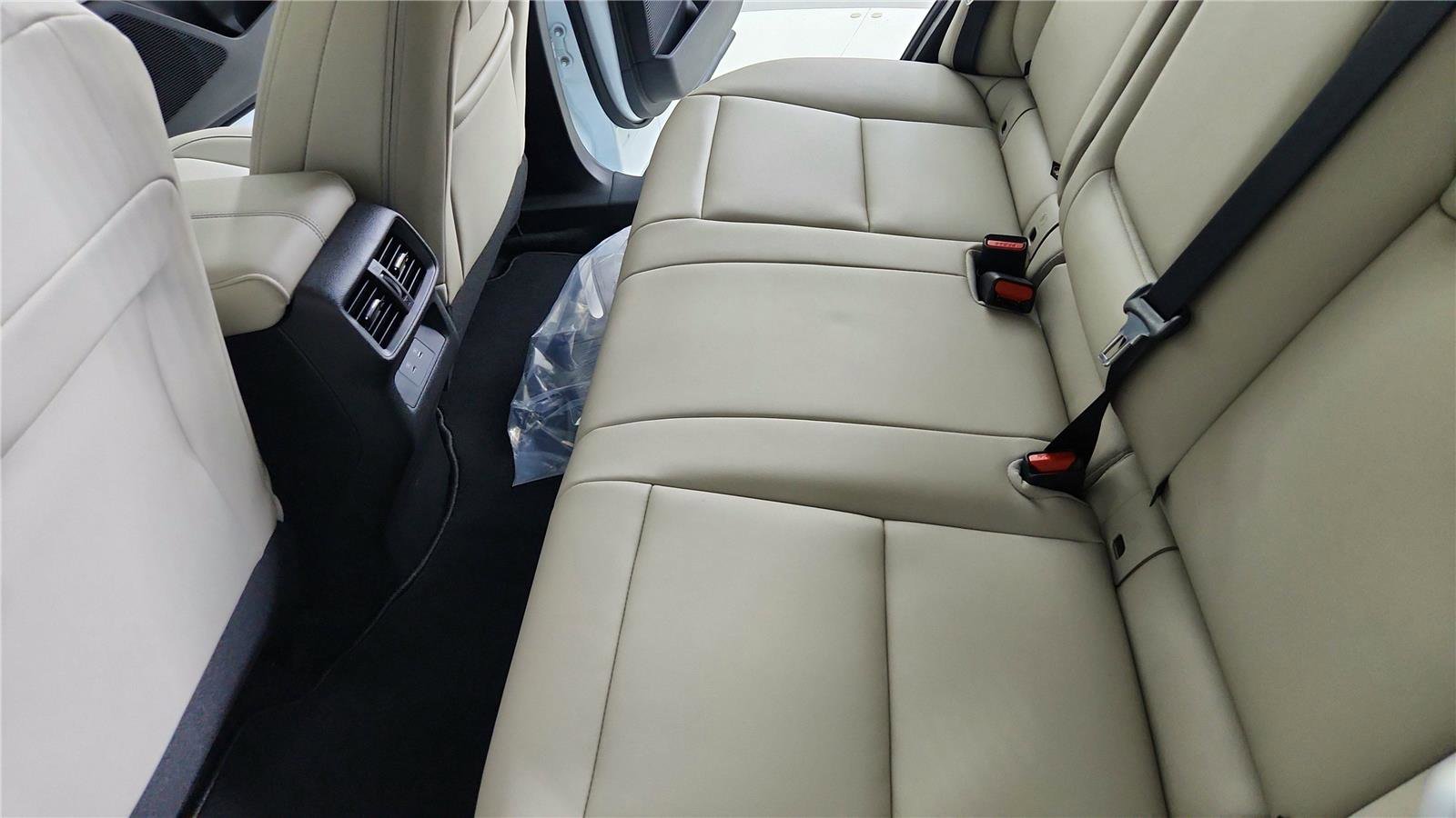 Used 2025 Nissan Murano SV image 21