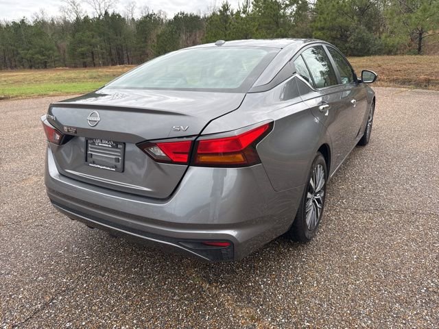 Used 2024 Nissan Altima 2.5 SV FWD image 3