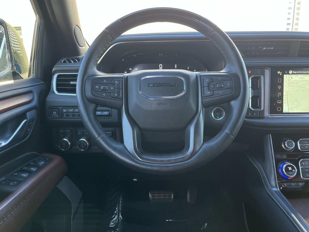 Used 2024 GMC Yukon XL Denali Ultimate image 15