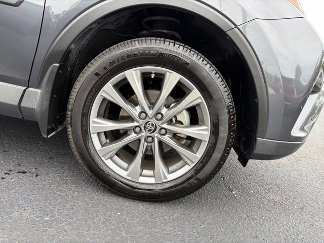 Used 2016 Toyota RAV4 Limited AWD/4WD image 8