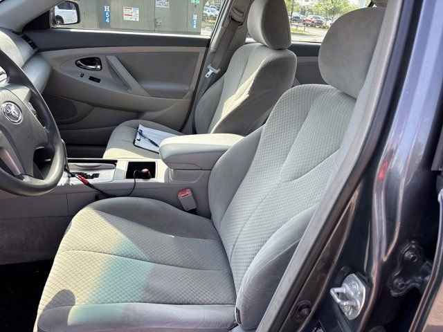 Used 2009 Toyota Camry LE image 13