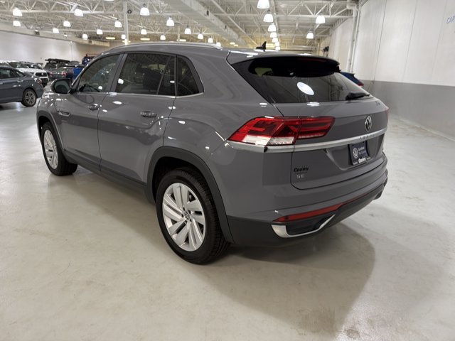 Certified 2021 Volkswagen Atlas Cross Sport SE w/ Panoramic Sunroof Package AWD/4WD image 7