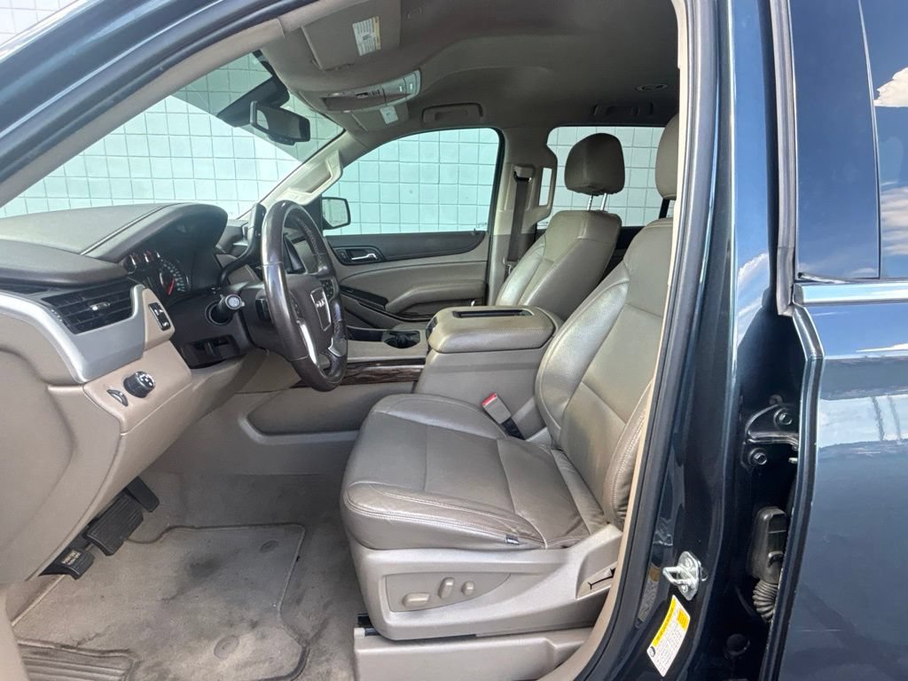 Used 2019 GMC Yukon SLE w/ SLE Value Package RWD image 3