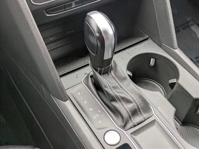 Certified 2021 Volkswagen Atlas Cross Sport SE image 21