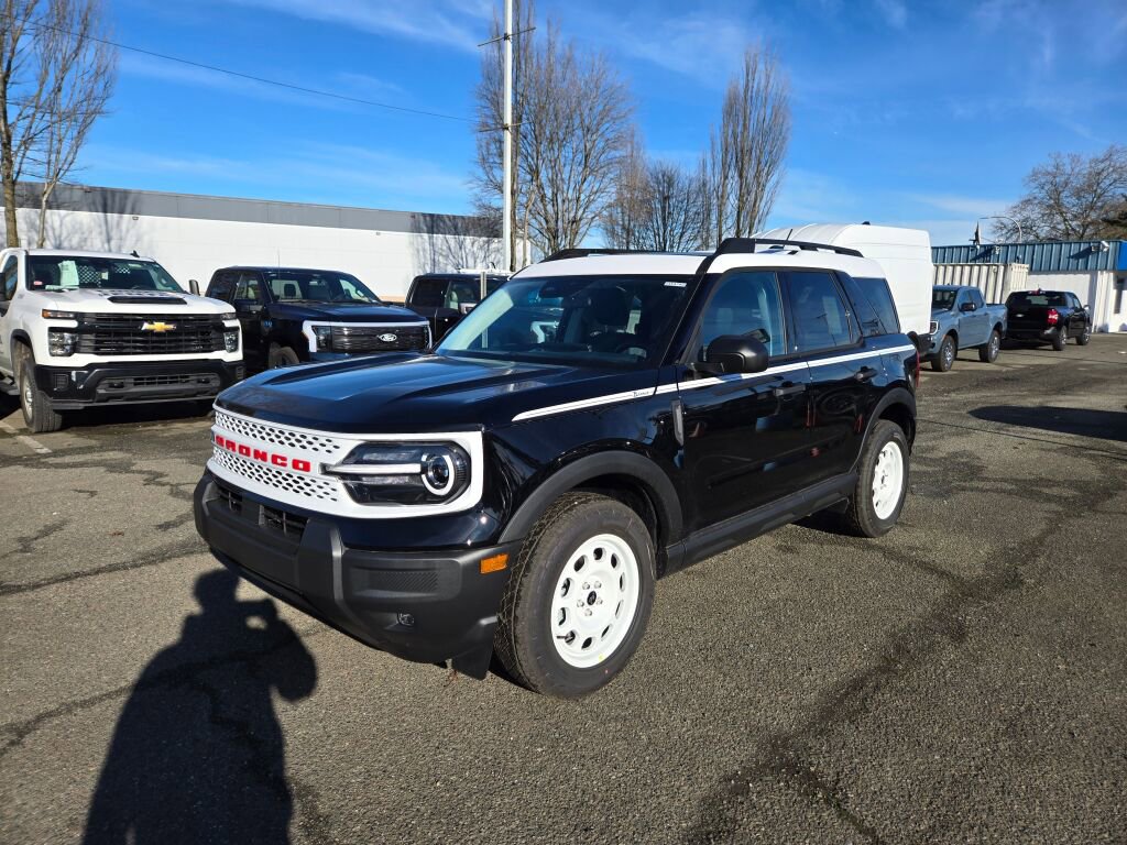 New 2025 Ford Bronco Sport Heritage w/ Convenience Package AWD/4WD image 1
