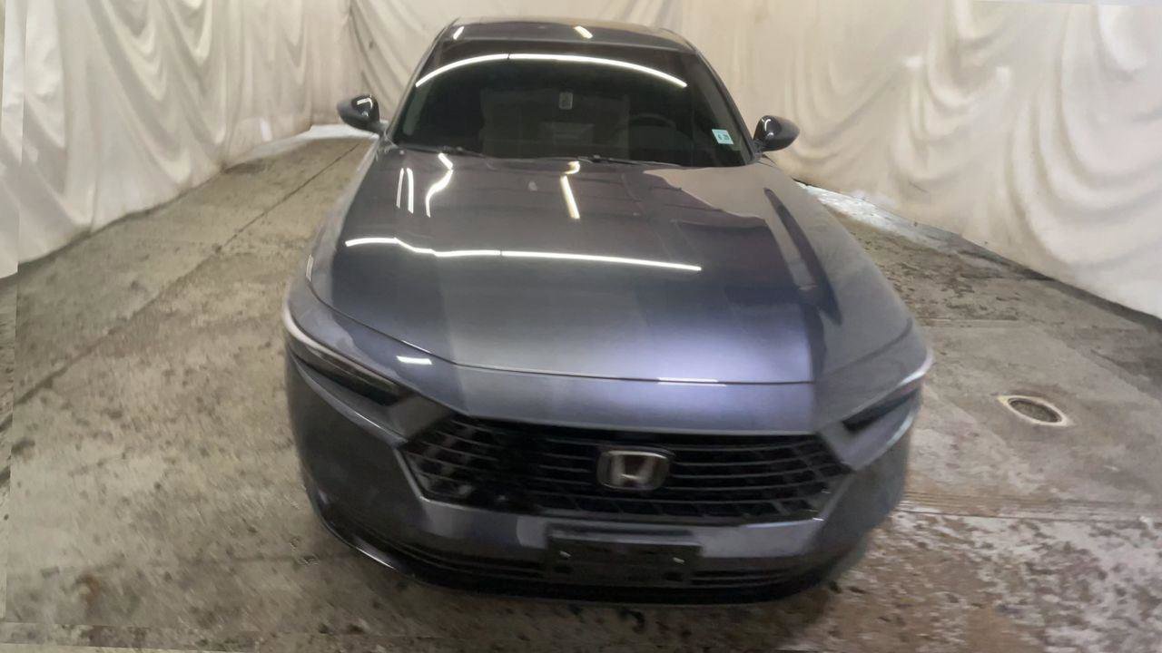 Used 2024 Honda Accord EX image 3