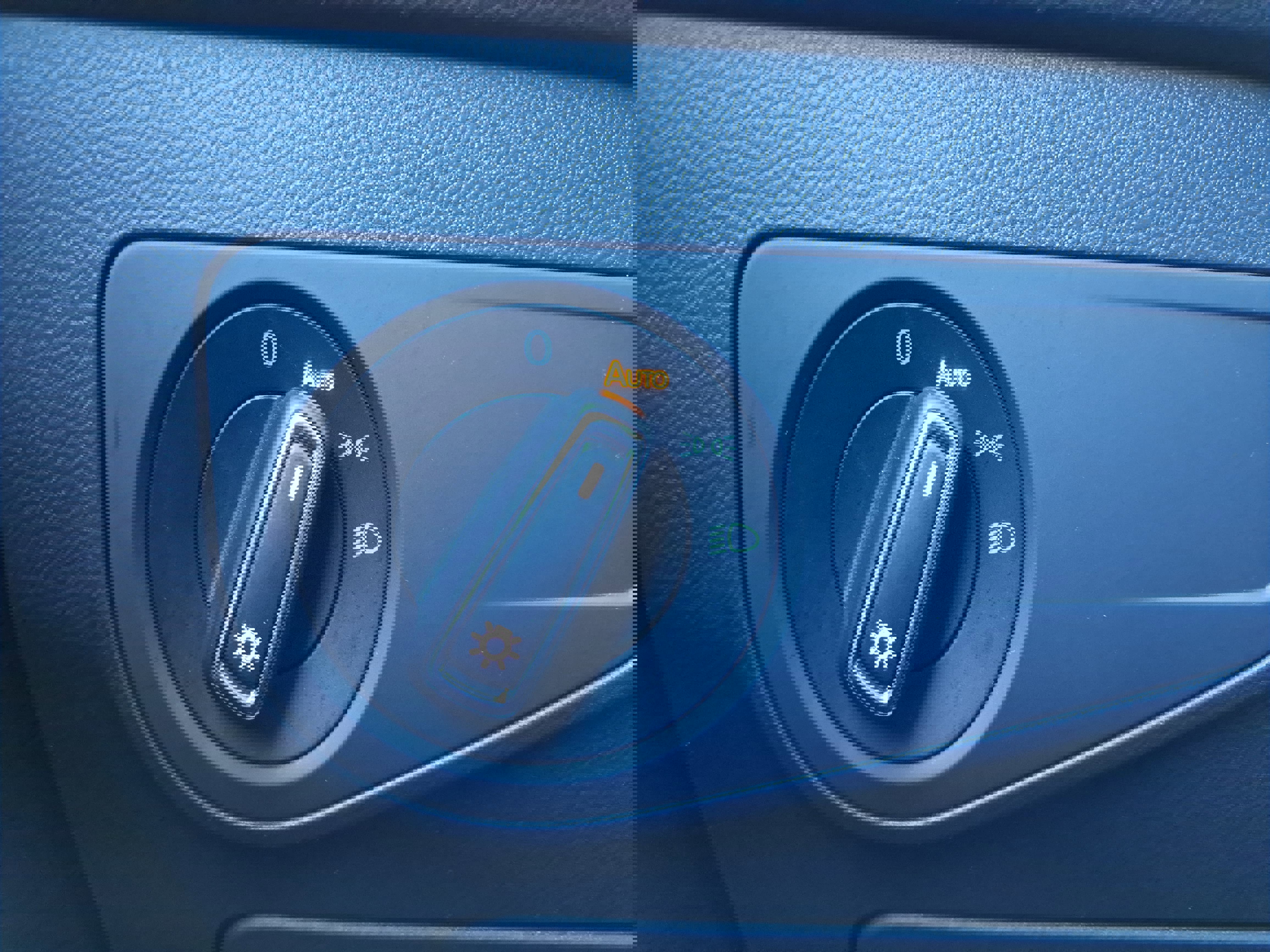 Certified 2019 Volkswagen Tiguan SE w/ Panoramic Sunroof Package image 26