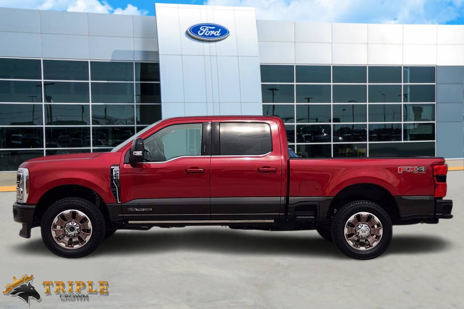 Used 2024 Ford F250 King Ranch w/ FX4 Off-Road Package AWD/4WD image 3