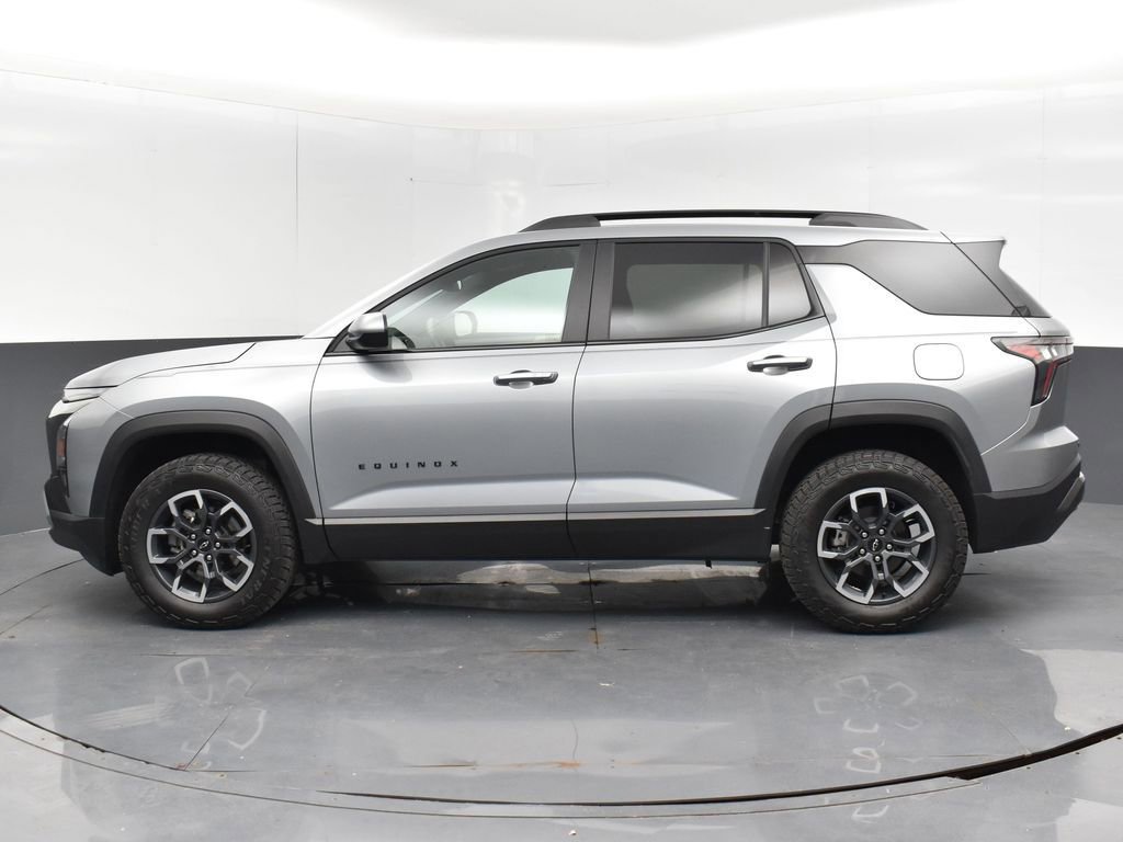Used 2025 Chevrolet Equinox ACTIV image 11