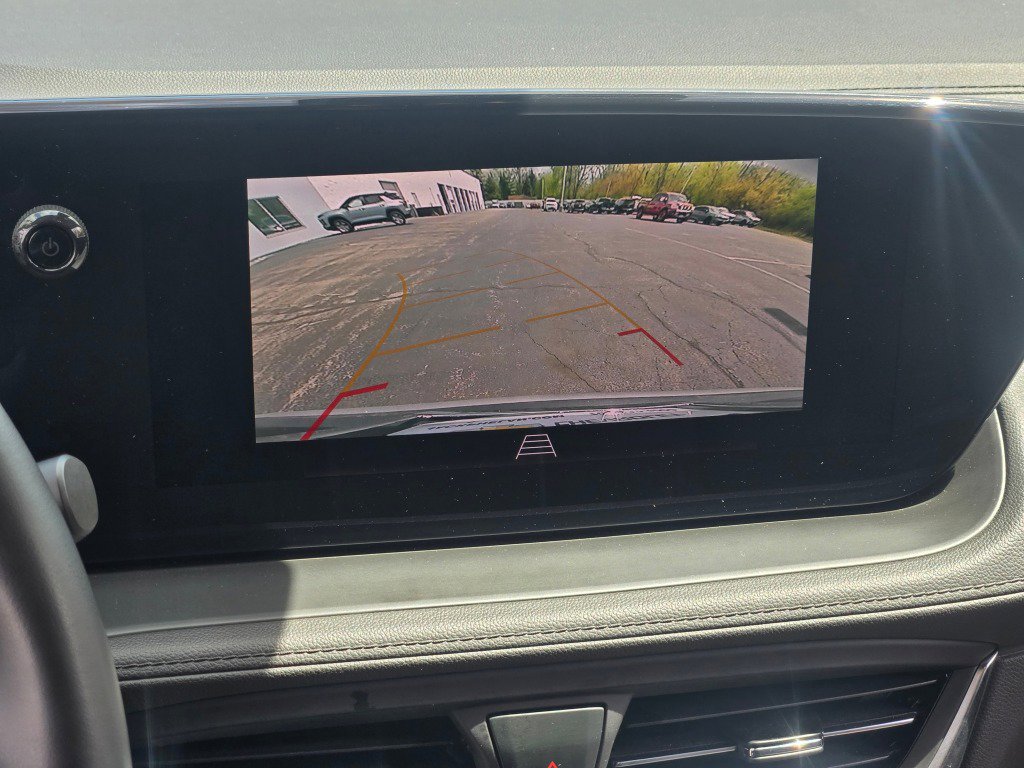 Certified 2025 Buick Encore GX Preferred FWD image 25