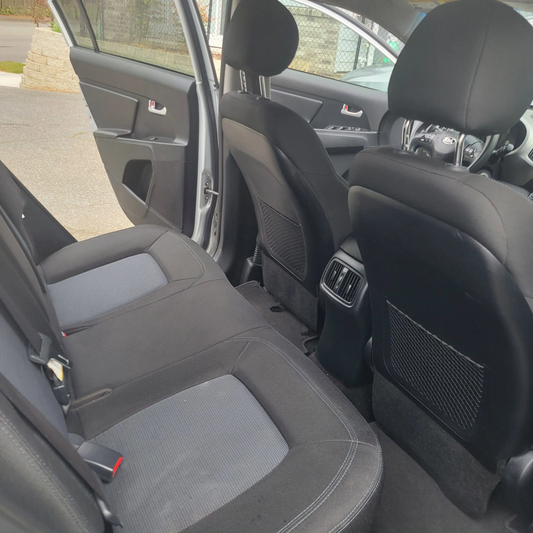 Used 2014 Kia Sportage LX image 19