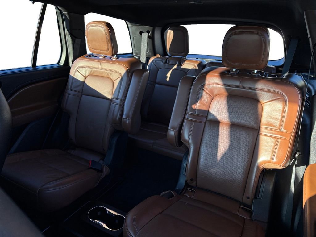 Used 2021 Lincoln Aviator Reserve w/ Equipment Group 202A image 21
