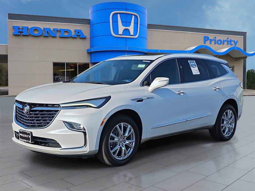 Used 2023 Buick Enclave Premium w/ Experience Buick Package FWD image 1
