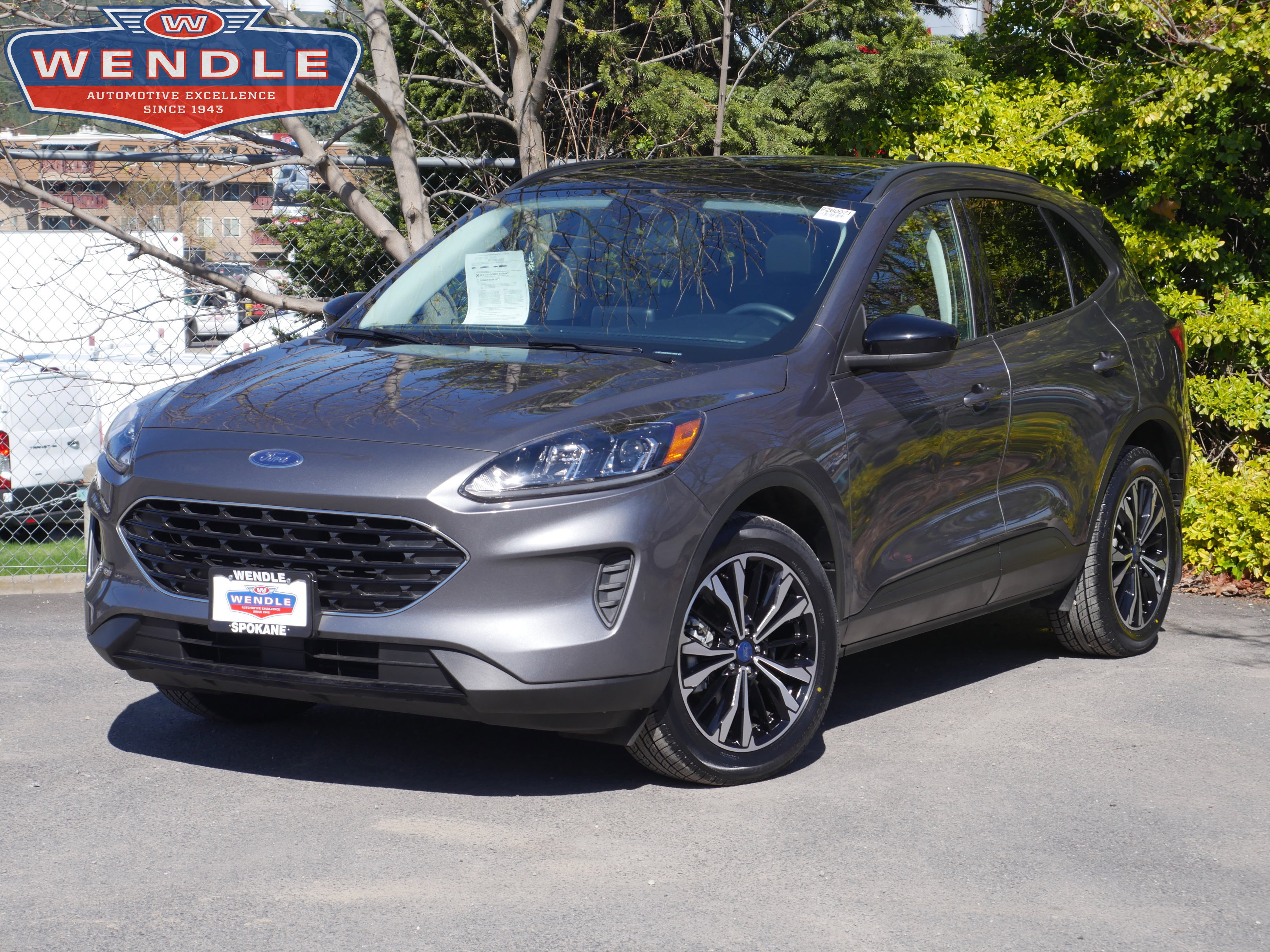 Certified 2022 Ford Escape SE w/ SE Sport Appearance Package AWD/4WD image 1