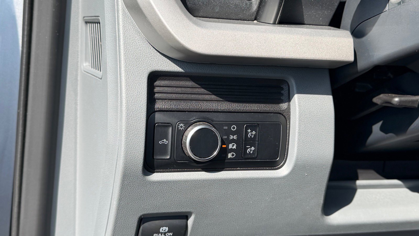 Used 2024 Ford F250 XL AWD/4WD image 33