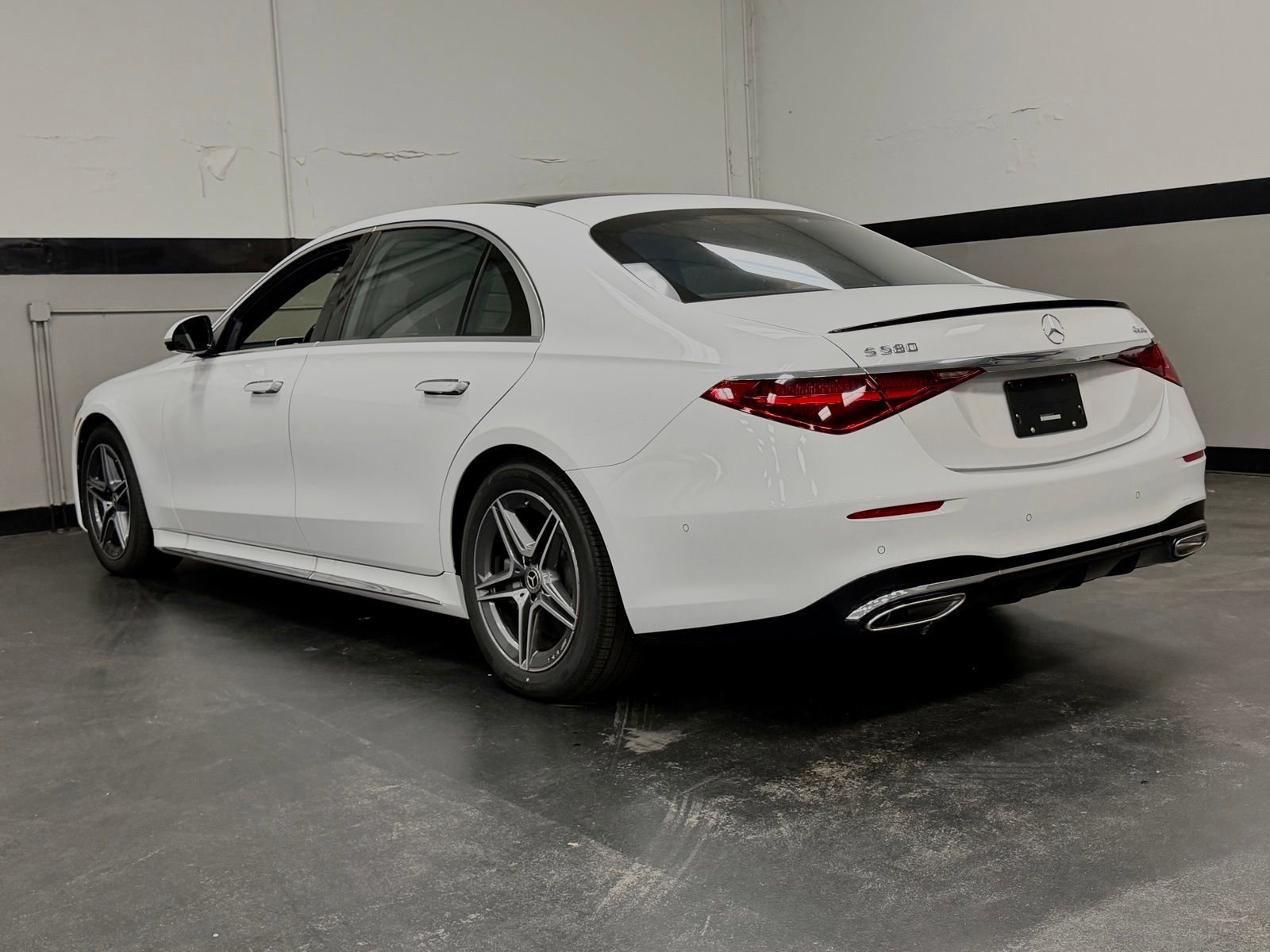Used 2024 Mercedes-Benz S 580 4MATIC Sedan image 10