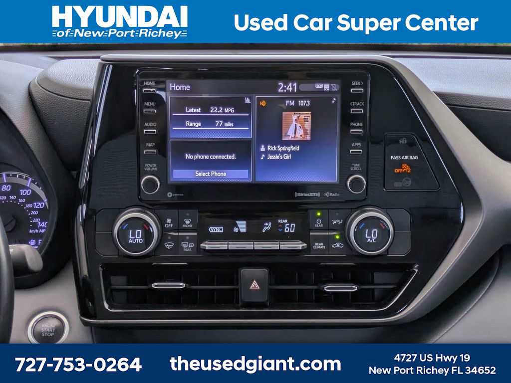 Used 2021 Toyota Highlander LE image 25