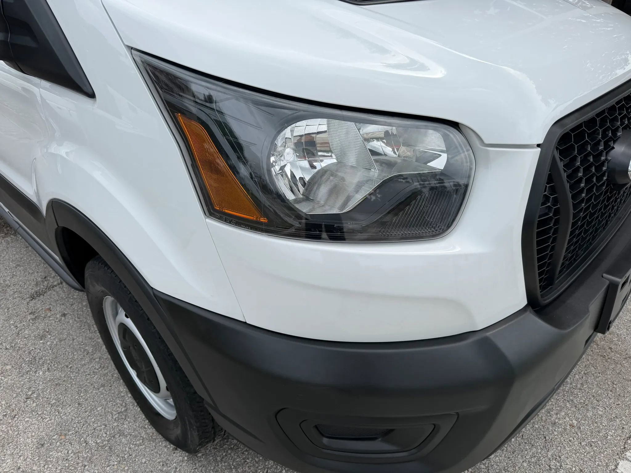 Used 2023 Ford Transit 250 148 High Roof w/ Load Area Protection Package RWD image 26